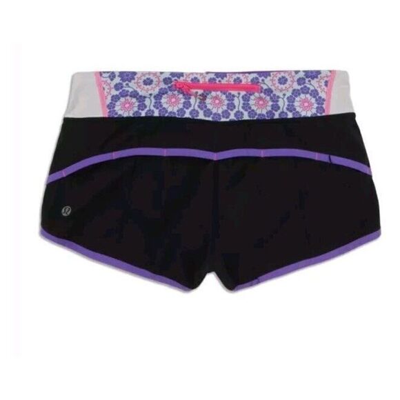 Lululemon Groovy Run Shorts Black - Size 6 - Picture 2 of 15